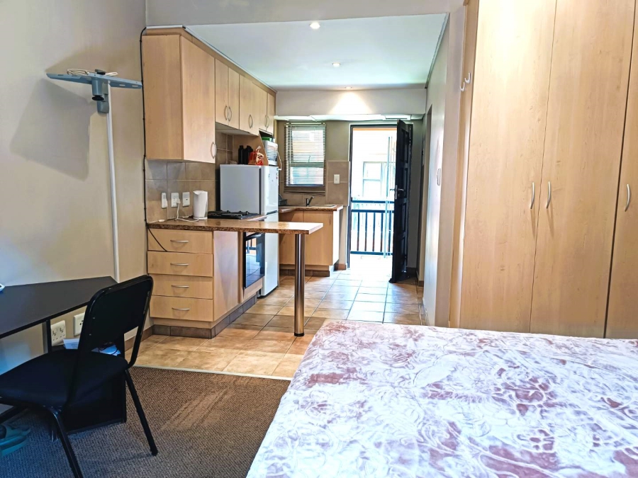 1 Bedroom Property for Sale in Langenhovenpark Free State